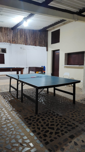 Sala de jogos — ping pong